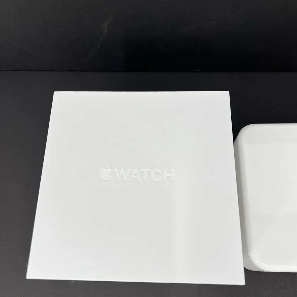 Apple Watch 1st Gen A1554 MJ3U2LL/A 42mm 6GB WiFi Only 4.3 Stainless